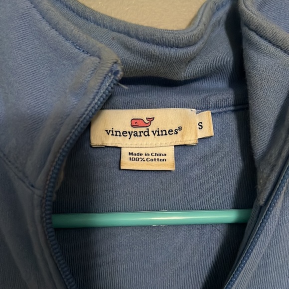 Vineyard Vines Light Blue sheep shirt. Size small - Picture 4 of 6